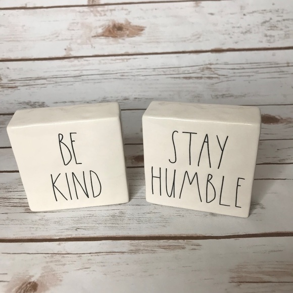 Rae Dunn Double Sided BE KIND STAY HUMBLE Plaque - Picture 1 of 6